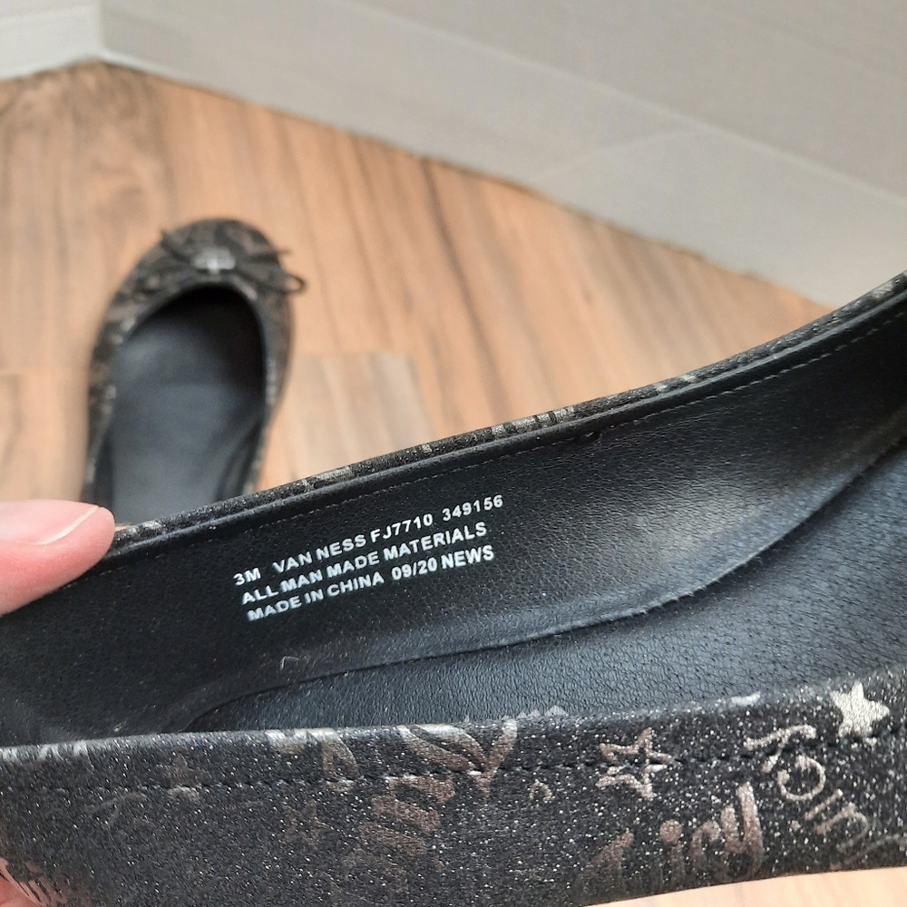 Juicy Couture Size 3 Van Ness Black Ballet Shoe - Picture 7 of 9